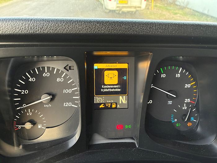 Billede 8 - Mercedes-Benz 2533 Fast kasse