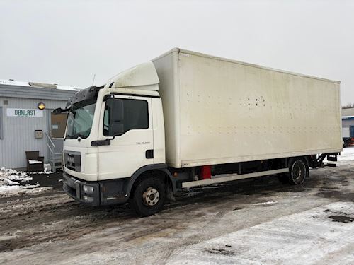 MAN 12.220, Fast kasse